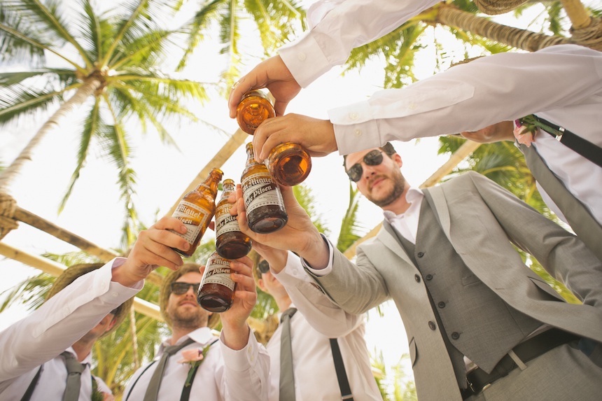 Cover for the article  7 Beers You'll Want To Offer (And Drink) At Your Wedding Party With Your Friends